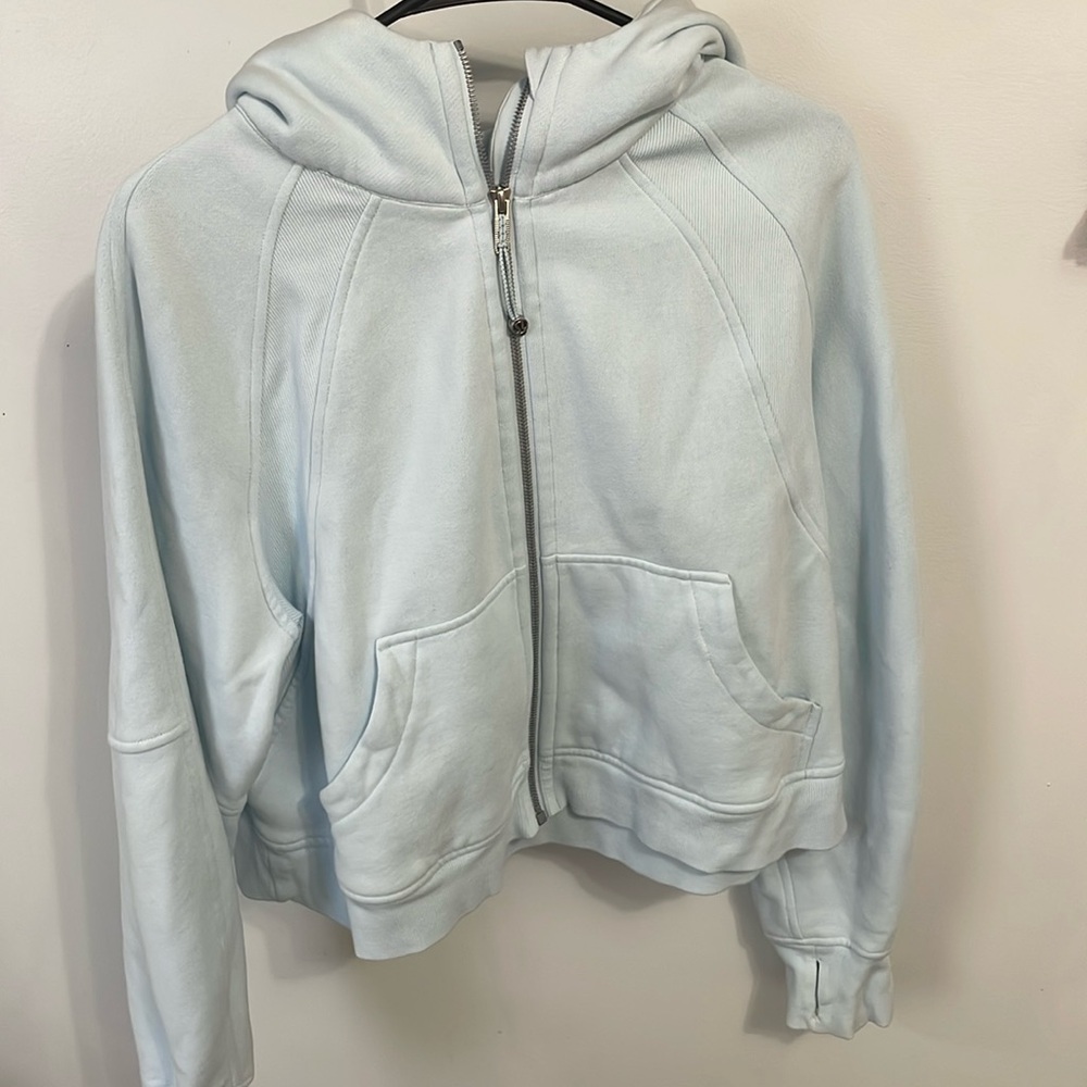 Full zip lululemon scuba size M/L
